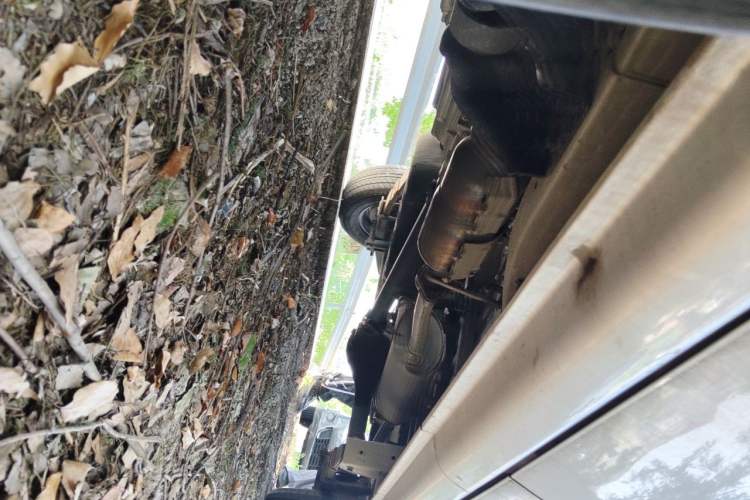 Used Jinbei Hiace X30  Chassis Front Left