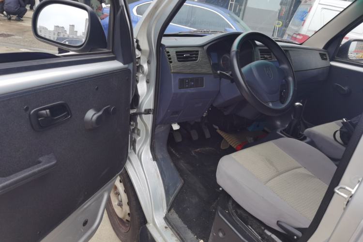 Used Jinbei Hiace X30 2023 1.5L Super-Enjoyment Van 2/5 Seats Non-Air-Conditioned Version SWC15M Driver Seat