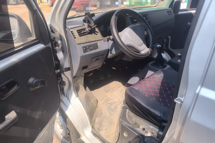 Used Jinbei Hiace X30 2023 1.5L Wealthy-Style Passenger Van 5/6/7-Seater Non-Air-Conditioned Version SWC15M Driver Seat