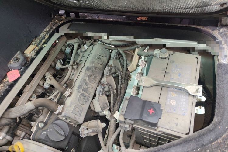 Used Jinbei Hiace X30 2023 1.5L Super-Comfortable Passenger Van 5/6/7-Seater Non-Air-Conditioned Version Model SWC15M Engine Bay