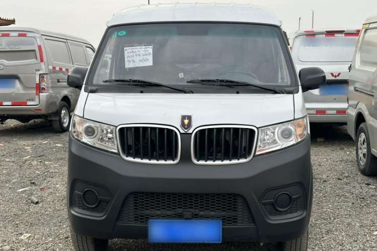 Used Jinbei Hiace X30 2023 1.5L Super-Enjoyment Van 2/5 Seats Non-Air-Conditioned Version SWC15M Exterior 1