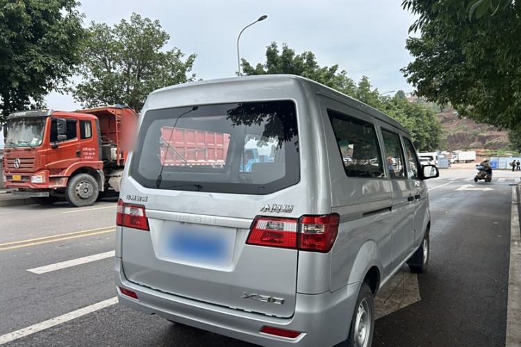 Used Jinbei Hiace X30 2023 1.5L Super-Comfortable Passenger Van 5/6/7-Seater Non-Air-Conditioned Version Model SWC15M Exterior 1