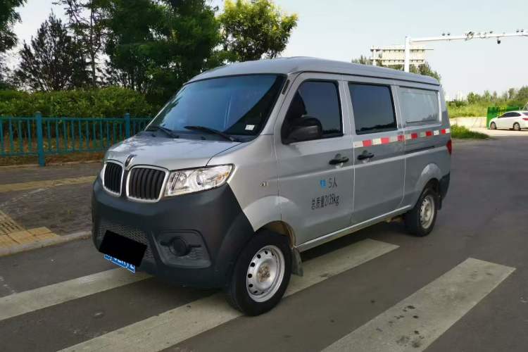 Used Jinbei Hiace X30 2023 1.5L Super-Enjoyment Van 2/5 Seats Non-Air-Conditioned Version SWC15M Exterior 10