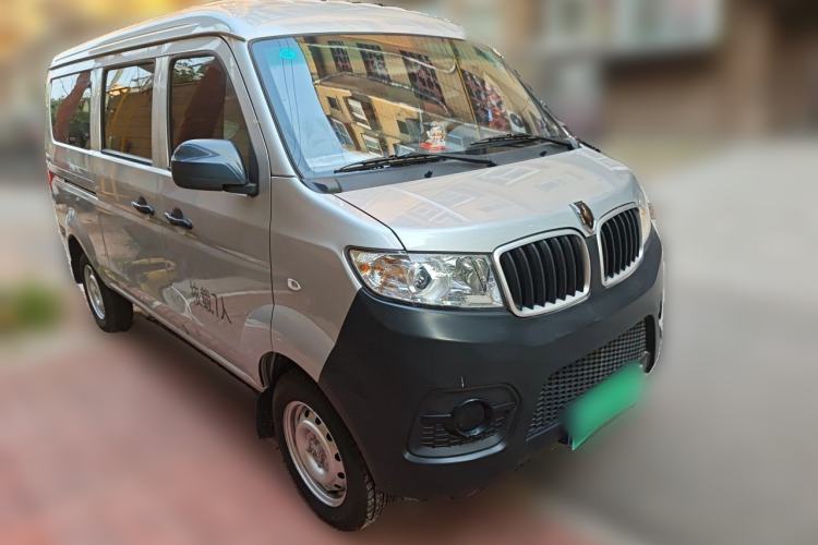Used Jinbei Hiace X30 2023 1.5L Super-Comfortable Passenger Van 5/6/7-Seater Non-Air-Conditioned Version Model SWC15M Exterior 2