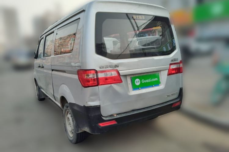 Used Jinbei Hiace X30 2023 1.5L Super-Comfortable Passenger Van 5/6/7-Seater Non-Air-Conditioned Version Model SWC15M Exterior 3