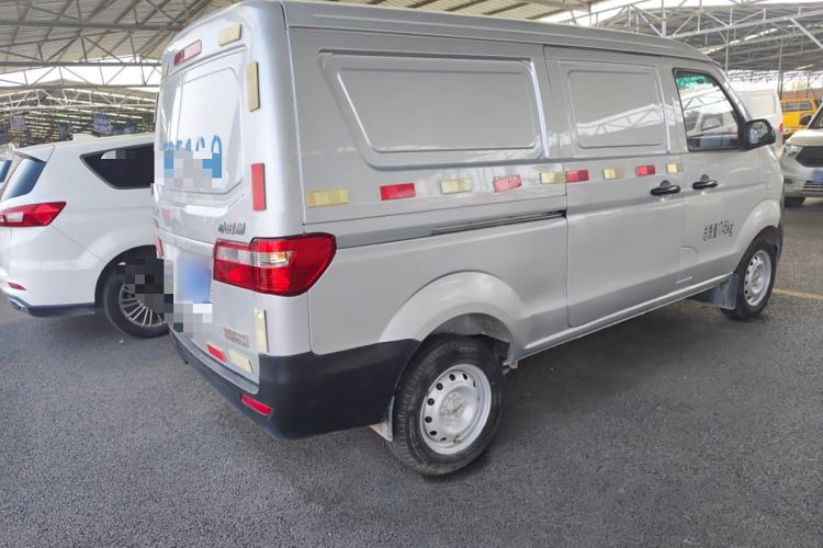 Used Jinbei Hiace X30 2023 1.5L Super-Enjoyment Van 2/5 Seats Non-Air-Conditioned Version SWC15M Exterior 3
