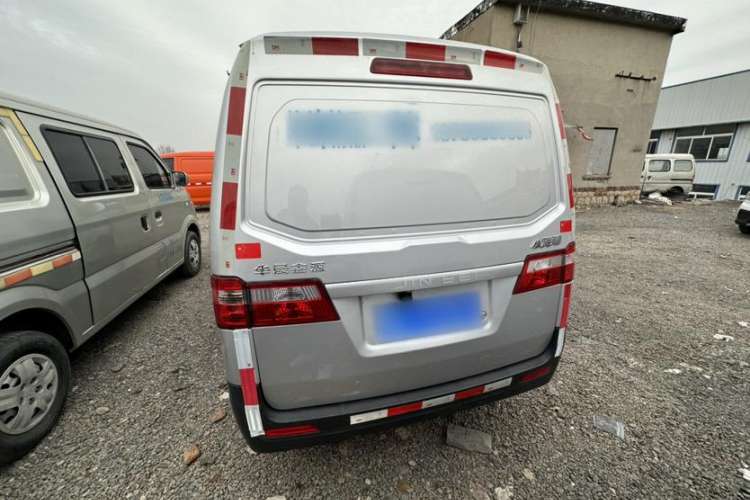 Used Jinbei Hiace X30 2023 1.5L Super-Enjoyment Van 2/5 Seats Non-Air-Conditioned Version SWC15M Exterior 4