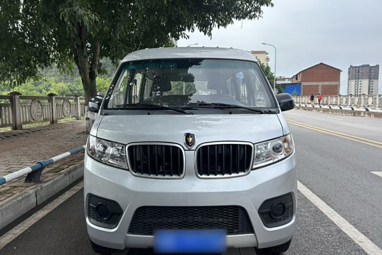 Used Jinbei Hiace X30 2023 1.5L Super-Comfortable Passenger Van 5/6/7-Seater Non-Air-Conditioned Version Model SWC15M Exterior 4