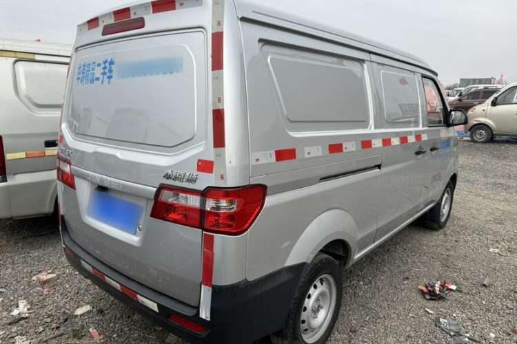 Used Jinbei Hiace X30 2023 1.5L Super-Enjoyment Van 2/5 Seats Non-Air-Conditioned Version SWC15M Exterior 5