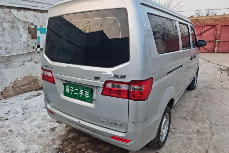 Used Jinbei Hiace X30 2023 1.5L Super-Comfortable Passenger Van 5/6/7-Seater Non-Air-Conditioned Version Model SWC15M Exterior 5