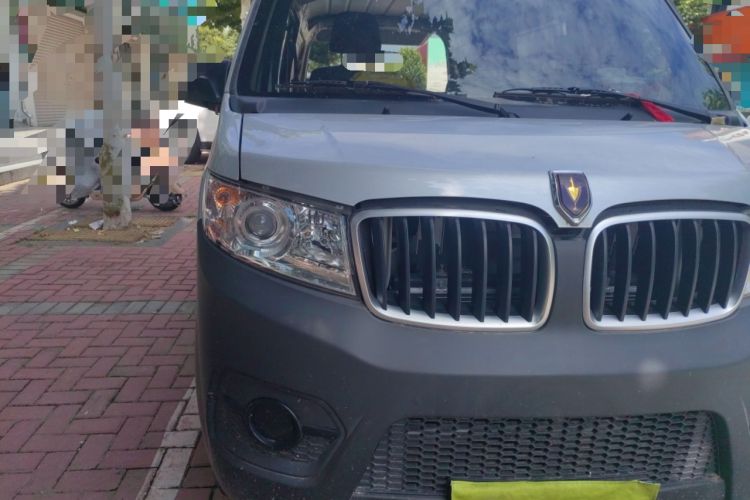 Used Jinbei Hiace X30 2023 1.5L Super-Enjoyment Van 2/5 Seats Non-Air-Conditioned Version SWC15M Exterior 6