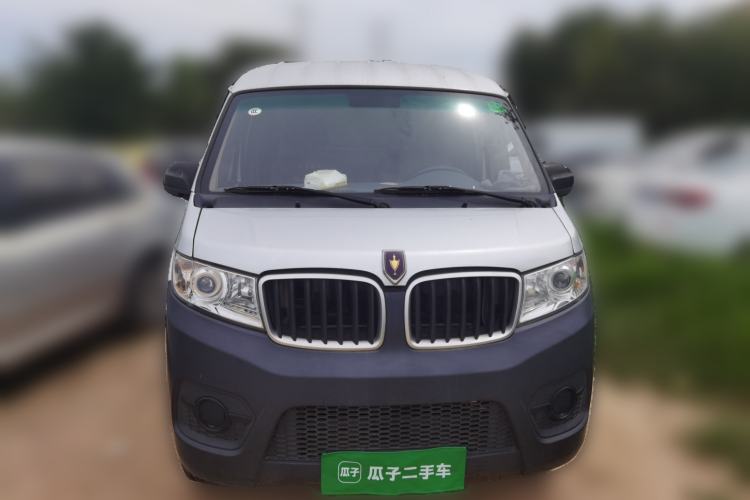 Used Jinbei Hiace X30 2023 1.5L Super-Enjoyment Van 2/5 Seats Non-Air-Conditioned Version SWC15M Front
