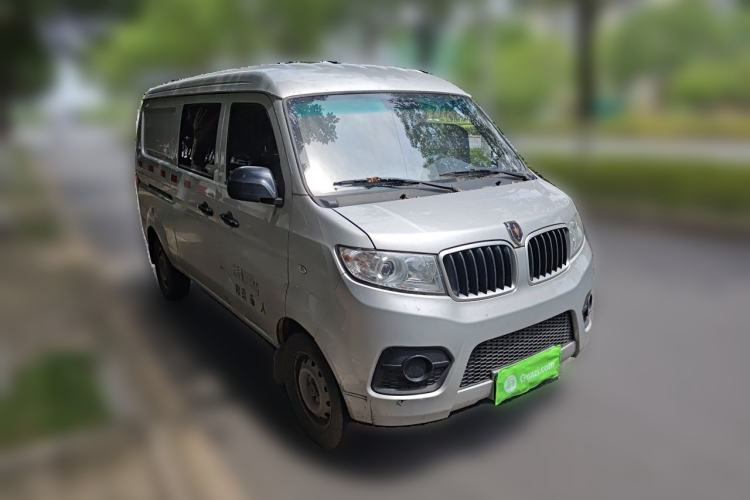 Used Jinbei Hiace X30 2023 1.5L Super-Enjoyment Van 2/5 Seats Non-Air-Conditioned Version SWC15M Front Right 45 Deg