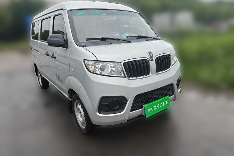 Used Jinbei Hiace X30 2023 1.5L Super-Comfortable Passenger Van 5/6/7-Seater Non-Air-Conditioned Version Model SWC15M Front Right 45 Deg