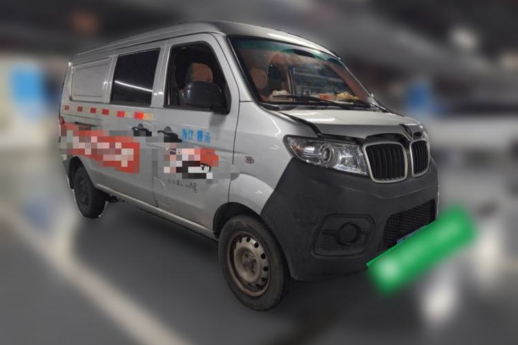 Used Jinbei Hiace X30 2023 1.5L Super-Enjoyment Van 2/5 Seats Non-Air-Conditioned Version SWC15M Front Right 45 Deg