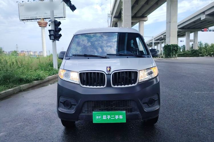 Used Jinbei Hiace X30 2023 1.5L Super-Enjoyment Van 2/5 Seats Non-Air-Conditioned Version SWC15M Front