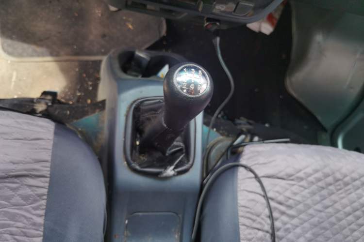 Used Jinbei Hiace X30 2023 1.5L Super-Enjoyment Van 2/5 Seats Non-Air-Conditioned Version SWC15M Gear Lever