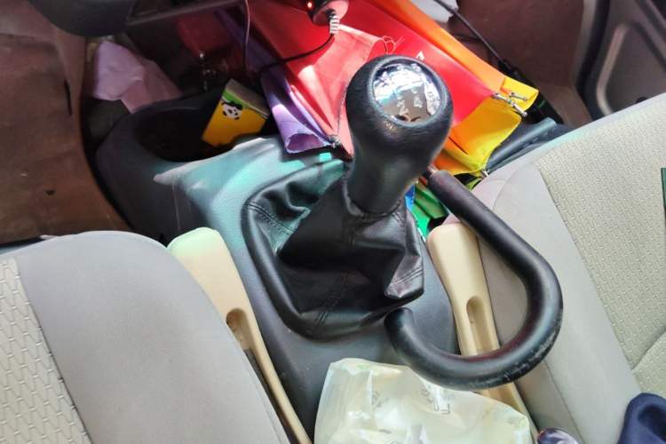 Used Jinbei Hiace X30  Gear Lever