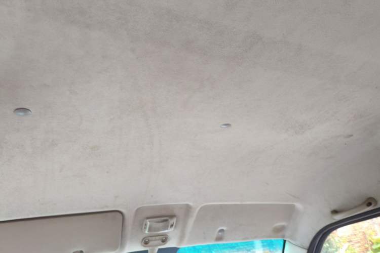 Used Jinbei Hiace X30 2023 1.5L Super-Comfortable Passenger Van 5/6/7-Seater Non-Air-Conditioned Version Model SWC15M Headliner