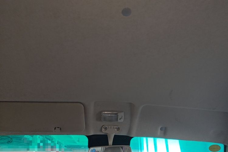 Used Jinbei Hiace X30 2023 1.5L Super-Comfortable Passenger Van 5/6/7-Seater Non-Air-Conditioned Version Model SWC15M Headliner