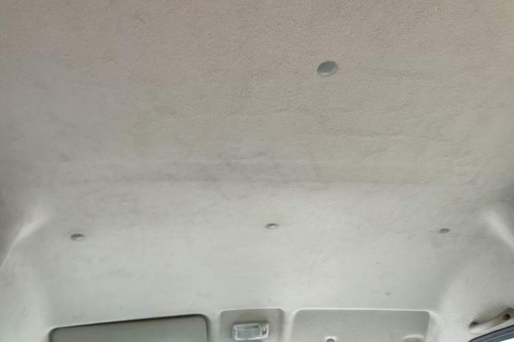Used Jinbei Hiace X30 2023 1.5L Super-Comfortable Passenger Van 5/6/7-Seater Non-Air-Conditioned Version Model SWC15M Headliner