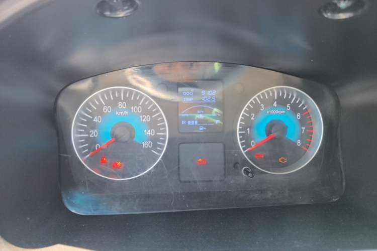 Used Jinbei Hiace X30 2023 1.5L Super-Comfortable Passenger Van 5/6/7-Seater Non-Air-Conditioned Version Model SWC15M Instrument Cluster