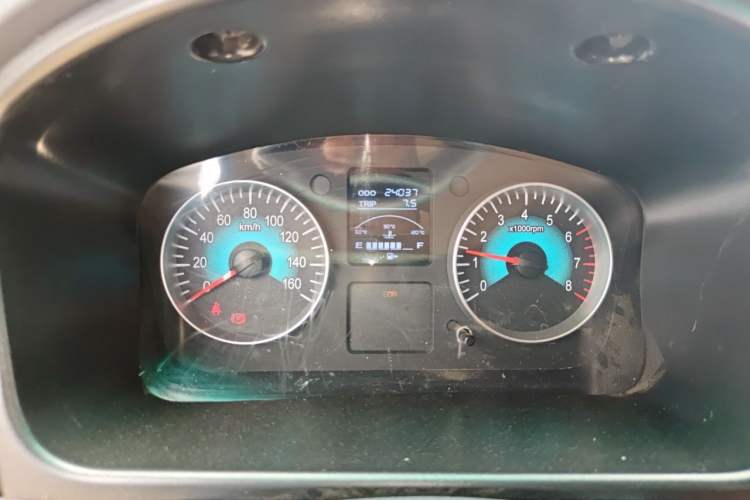 Used Jinbei Hiace X30 2023 1.5L Wealthy-Style Passenger Van 5/6/7-Seater Non-Air-Conditioned Version SWC15M Instrument Cluster