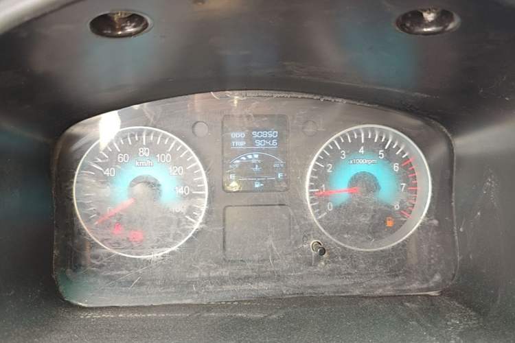 Used Jinbei Hiace X30 2023 1.5L Super-Comfortable Passenger Van 5/6/7-Seater Non-Air-Conditioned Version Model SWC15M Instrument Cluster