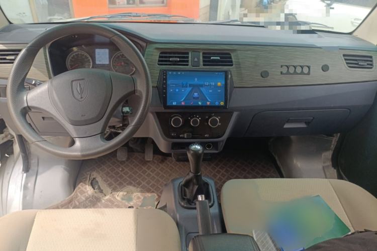 Used Jinbei Hiace X30 2023 1.5L Super-Enjoyment Van 2/5 Seats Non-Air-Conditioned Version SWC15M Interior 2