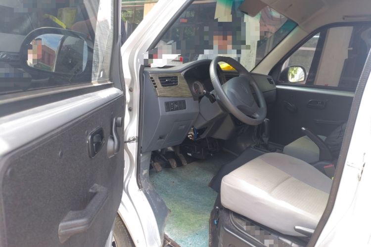 Used Jinbei Hiace X30 2023 1.5L Super-Enjoyment Van 2/5 Seats Non-Air-Conditioned Version SWC15M Interior 3