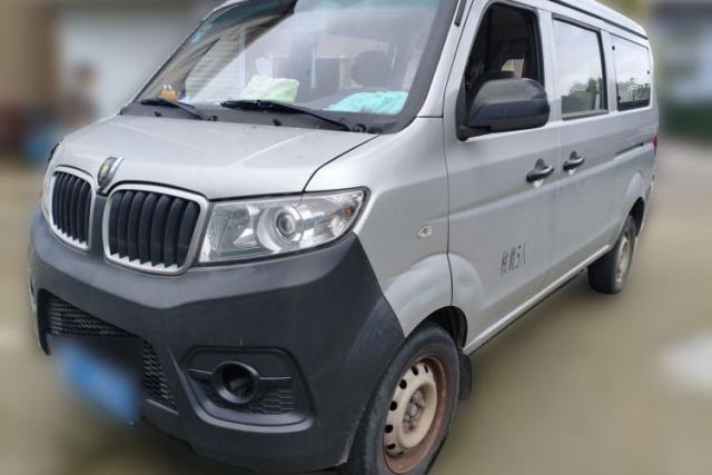 Used Jinbei Hiace X30 2023 1.5L Super-Comfortable Passenger Van 5/6/7-Seater Non-Air-Conditioned Version Model SWC15M