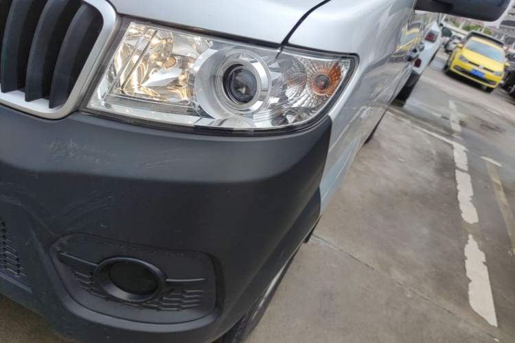 Used Jinbei Hiace X30 2023 1.5L Super-Enjoyment Van 2/5 Seats Non-Air-Conditioned Version SWC15M Left Front Headlight