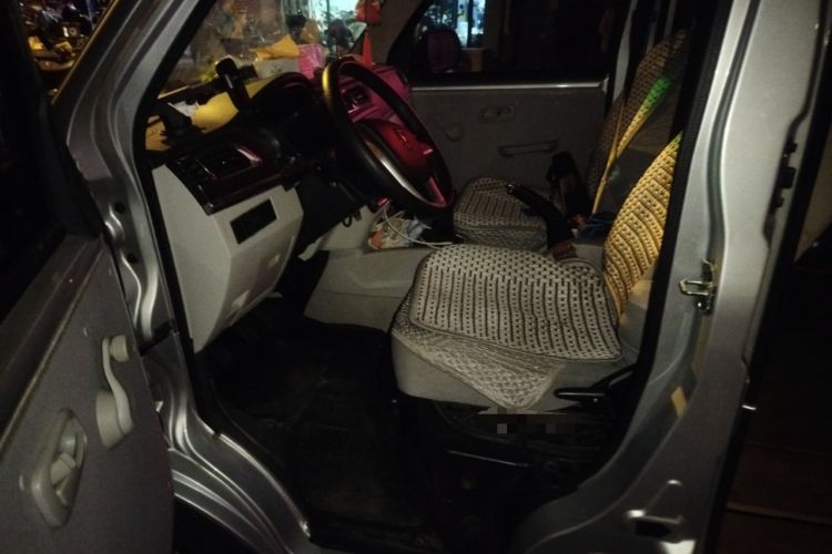 Used Jinbei Hiace X30 2023 1.5L Super-Comfortable Passenger Van 5/6/7-Seater Non-Air-Conditioned Version Model SWC15M Left Front Seat