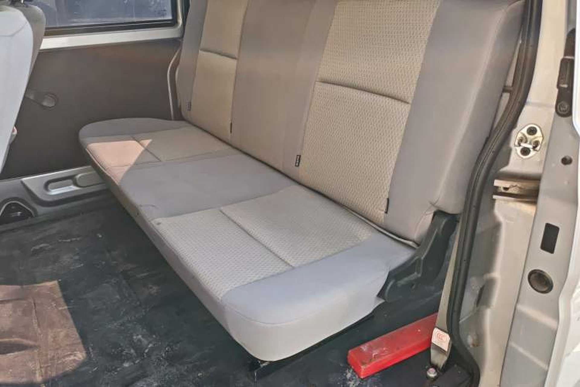 Used Jinbei Hiace X30 2023 1.5L Super-Comfortable Passenger Van 5/6/7-Seater Non-Air-Conditioned Version Model SWC15M Left Rear Seat