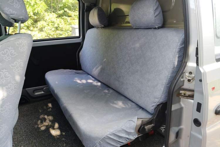Used Jinbei Hiace X30 2023 1.5L Super-Enjoyment Van 2/5 Seats Non-Air-Conditioned Version SWC15M Left Rear Seat