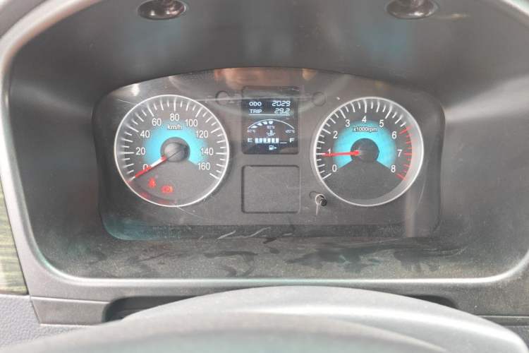 Used Jinbei Hiace X30 2023 1.5L Super-Comfortable Passenger Van 5/6/7-Seater Non-Air-Conditioned Version Model SWC15M Odometer Close Up