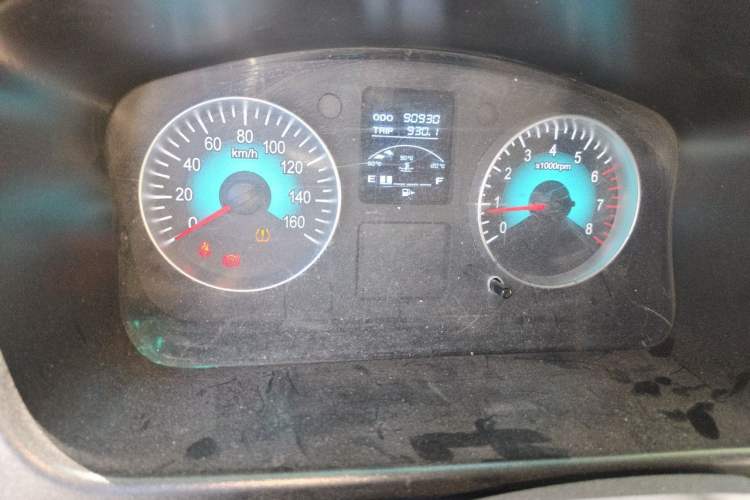 Used Jinbei Hiace X30 2023 1.5L Super-Comfortable Passenger Van 5/6/7-Seater Non-Air-Conditioned Version Model SWC15M Odometer Close Up