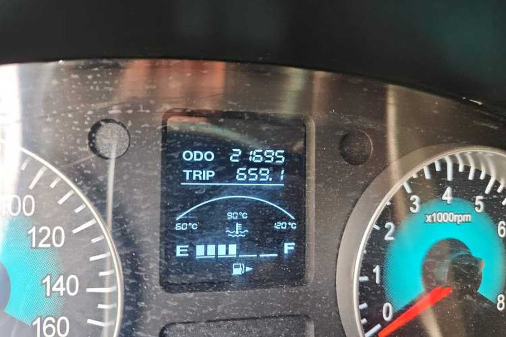 Used Jinbei Hiace X30 2023 1.5L Super-Comfortable Passenger Van 5/6/7-Seater Non-Air-Conditioned Version Model SWC15M Odometer Close Up