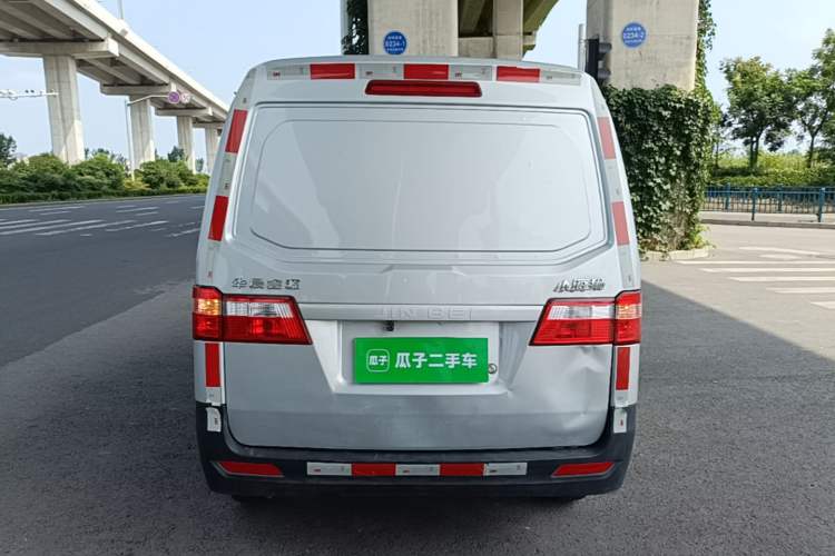 Used Jinbei Hiace X30 2023 1.5L Super-Enjoyment Van 2/5 Seats Non-Air-Conditioned Version SWC15M Rear