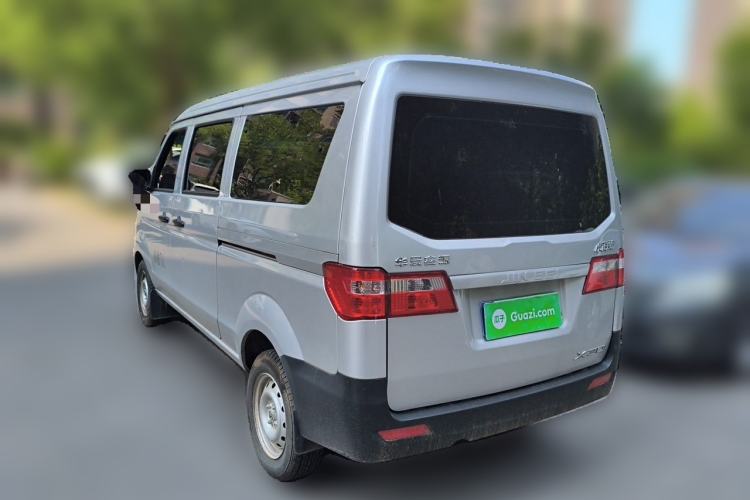 Used Jinbei Hiace X30 2023 1.5L Super-Comfortable Passenger Van 5/6/7-Seater Non-Air-Conditioned Version Model SWC15M Rear Left 45 Deg