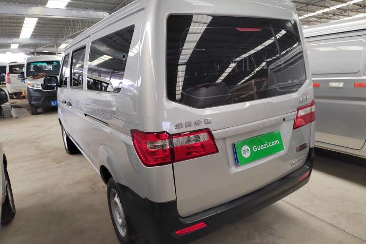Used Jinbei Hiace X30 2023 1.5L Super-Comfortable Passenger Van 5/6/7-Seater Non-Air-Conditioned Version Model SWC15M Rear Left 45 Deg