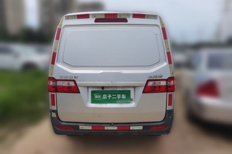 Used Jinbei Hiace X30 2023 1.5L Super-Enjoyment Van 2/5 Seats Non-Air-Conditioned Version SWC15M Rear