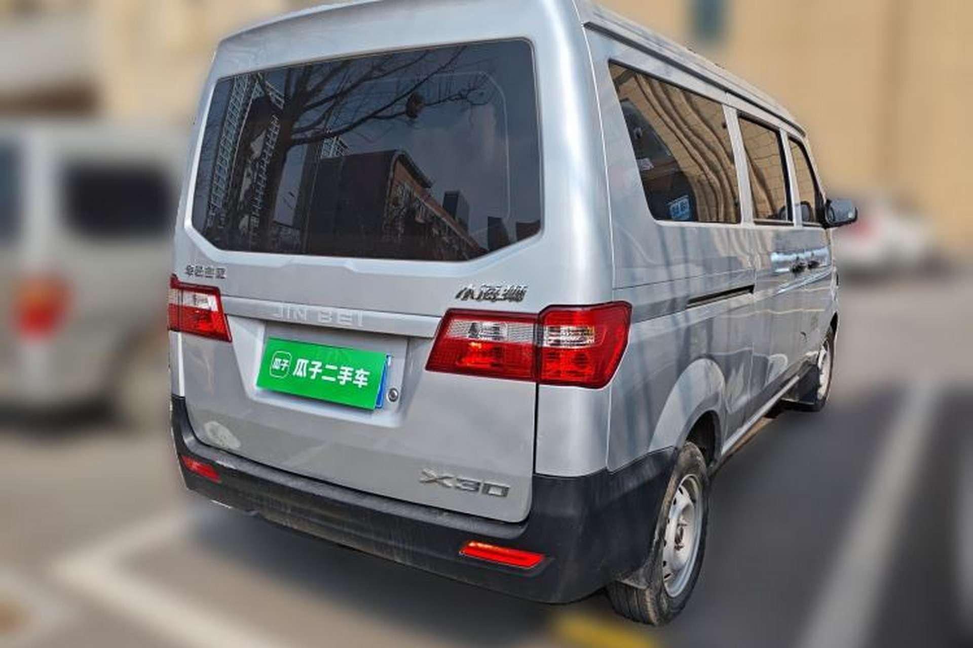 Used Jinbei Hiace X30 2023 1.5L Super-Comfortable Passenger Van 5/6/7-Seater Non-Air-Conditioned Version Model SWC15M Rear Right 45 Deg