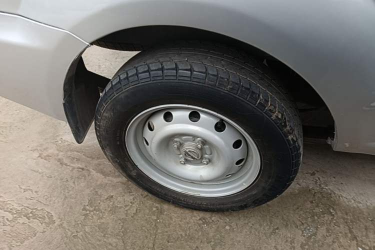 Used Jinbei Hiace X30 2023 1.5L Super-Enjoyment Van 2/5 Seats Non-Air-Conditioned Version SWC15M Right Rear Wheel Hub