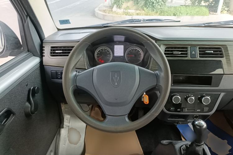 Used Jinbei Hiace X30 2023 1.5L Super-Enjoyment Van 2/5 Seats Non-Air-Conditioned Version SWC15M Steering Wheel