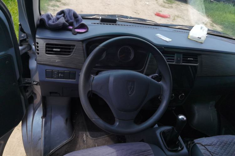 Used Jinbei Hiace X30 2023 1.5L Super-Enjoyment Van 2/5 Seats Non-Air-Conditioned Version SWC15M Steering Wheel