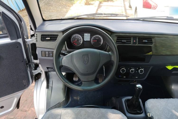 Used Jinbei Hiace X30 2023 1.5L Super-Enjoyment Van 2/5 Seats Non-Air-Conditioned Version SWC15M Steering Wheel