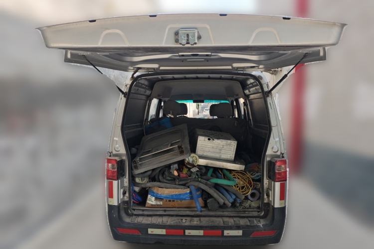 Used Jinbei Hiace X30 2023 1.5L Super-Enjoyment Van 2/5 Seats Non-Air-Conditioned Version SWC15M Trunk