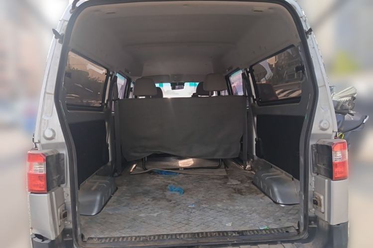 Used Jinbei Hiace X30 2023 1.5L Super-Comfortable Passenger Van 5/6/7-Seater Non-Air-Conditioned Version Model SWC15M Trunk