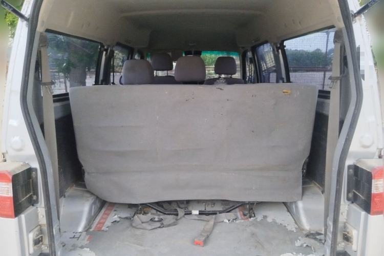 Used Jinbei Hiace X30 2023 1.5L Super-Comfortable Passenger Van 5/6/7-Seater Non-Air-Conditioned Version Model SWC15M Trunk